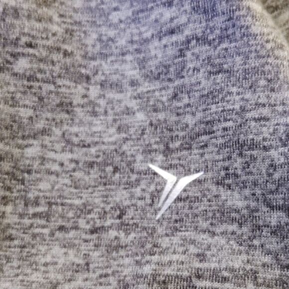 Old Navy Gray Cut Out Tank Top - Picture 4 of 4